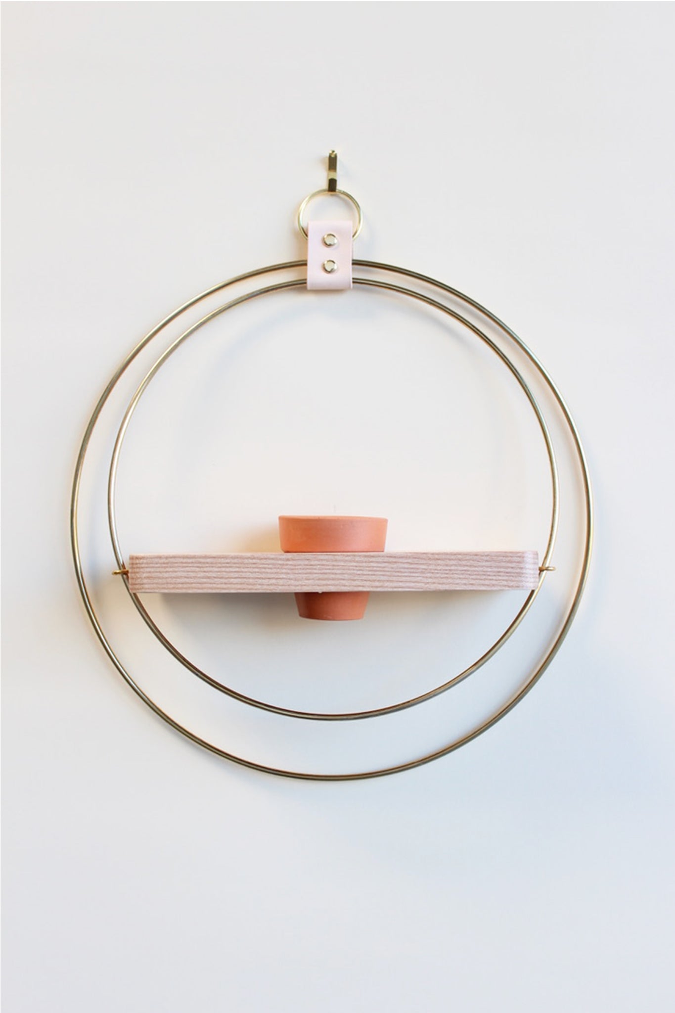 circular gold wall mounted hanging planter for air plants